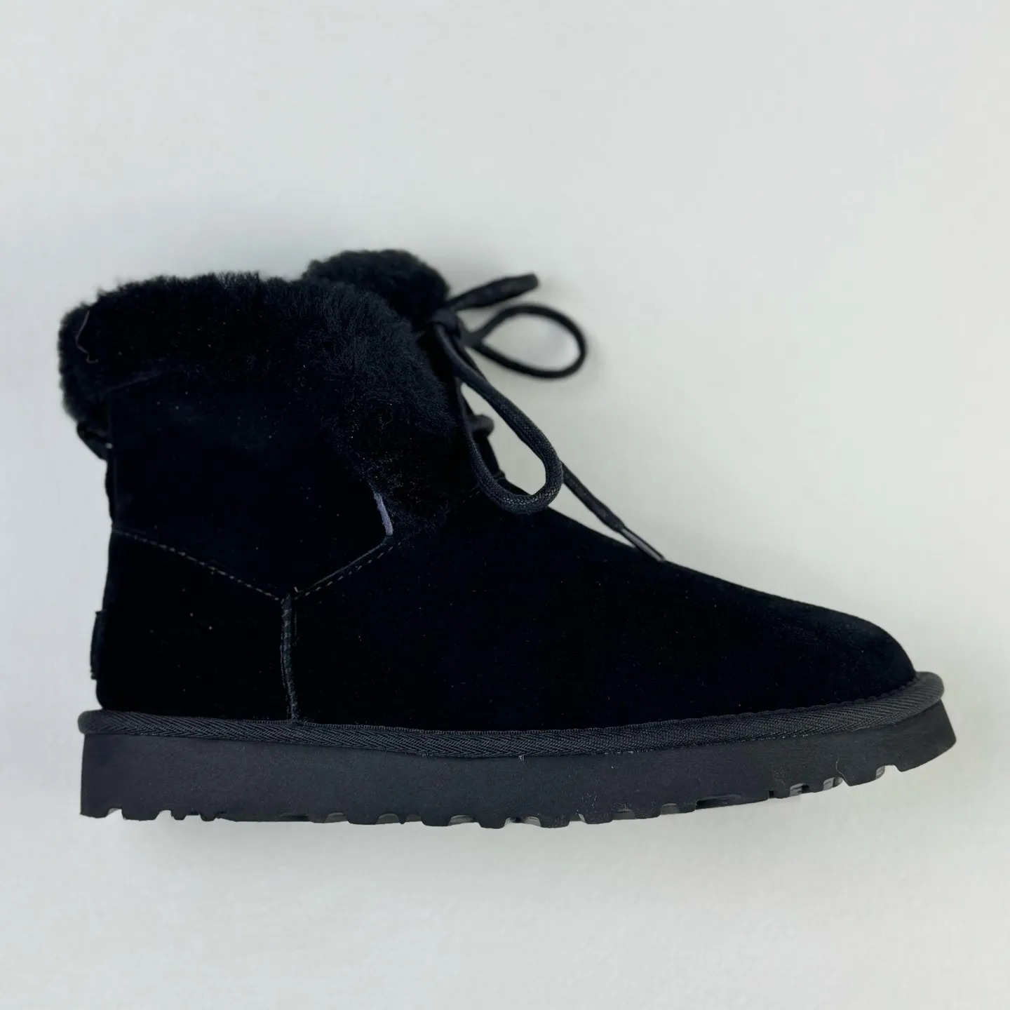 The top version in Guangzhou has arrived. Local 💰600 UGG Classic Novelty comfortable and fashionable snow boots for women have arrived 35-40